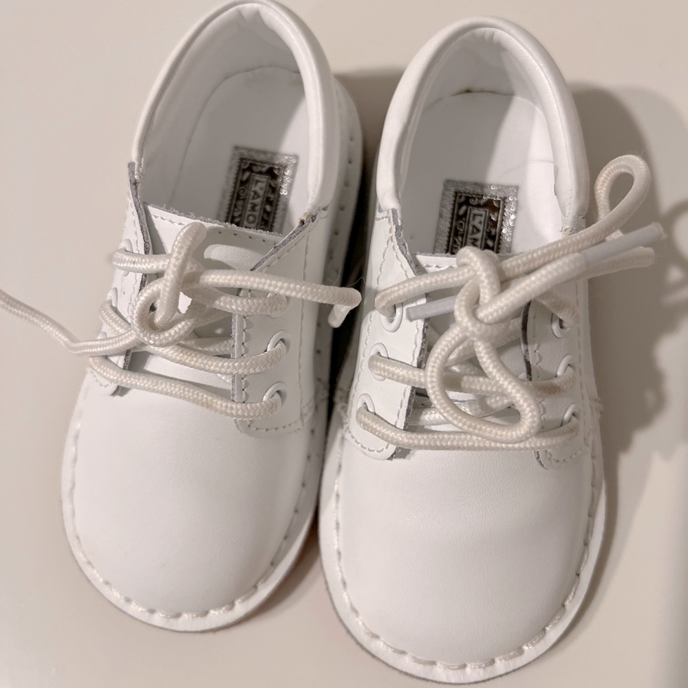 L’Amour White Tyler Stitch Down Leather Lace Up Shoe
